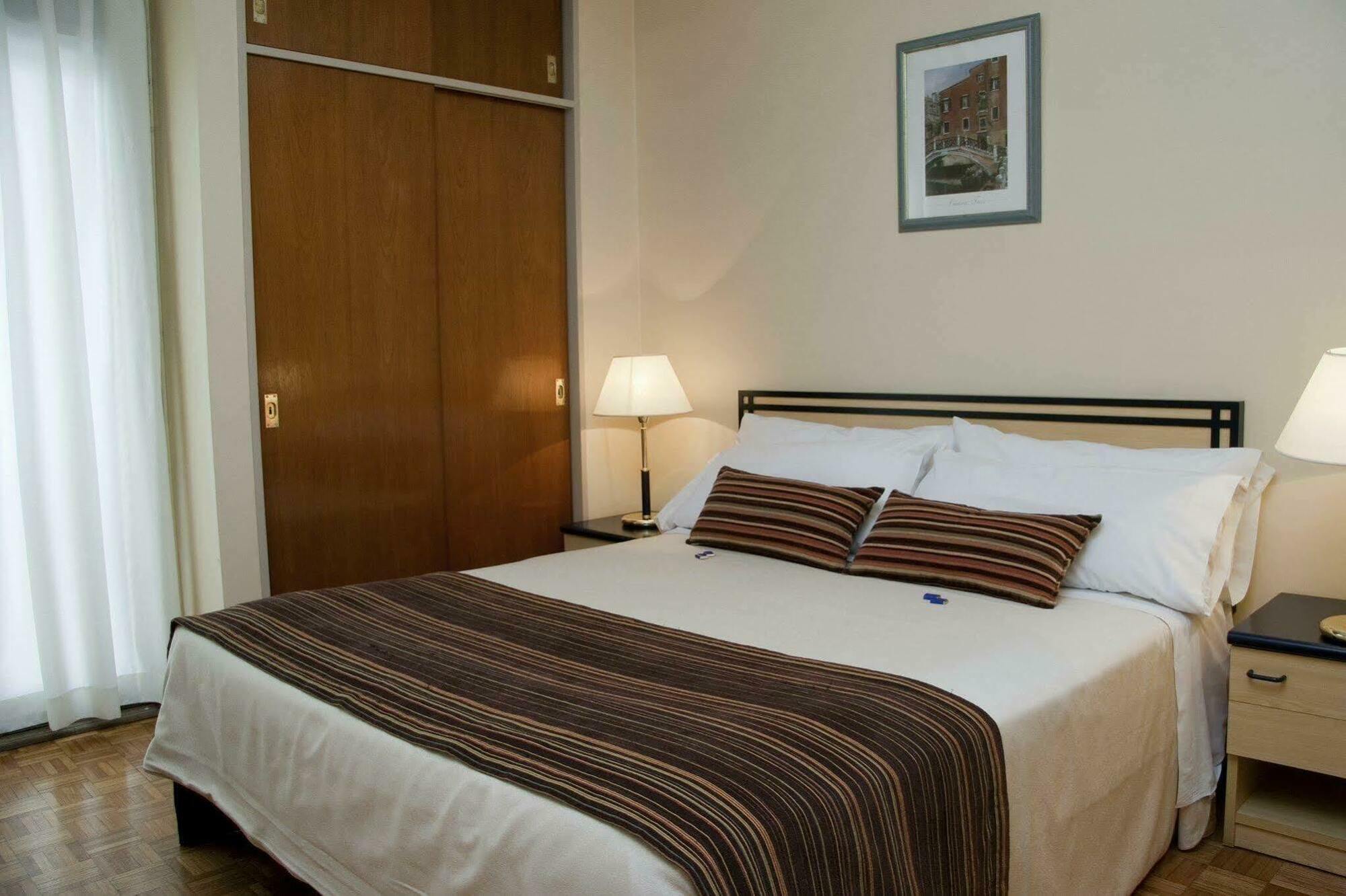 Hotel Cristoforo Colombo Буенос Айрес Стая снимка